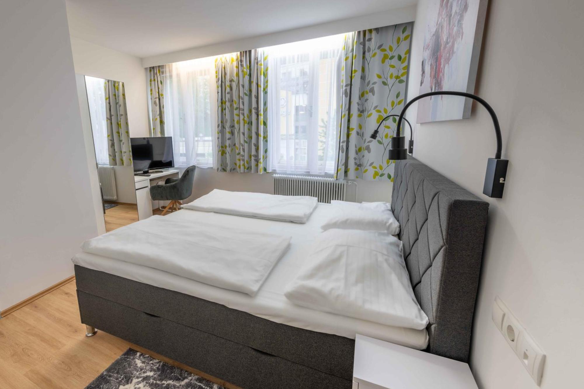 Hotel Anker Klosterneuburg Extérieur photo