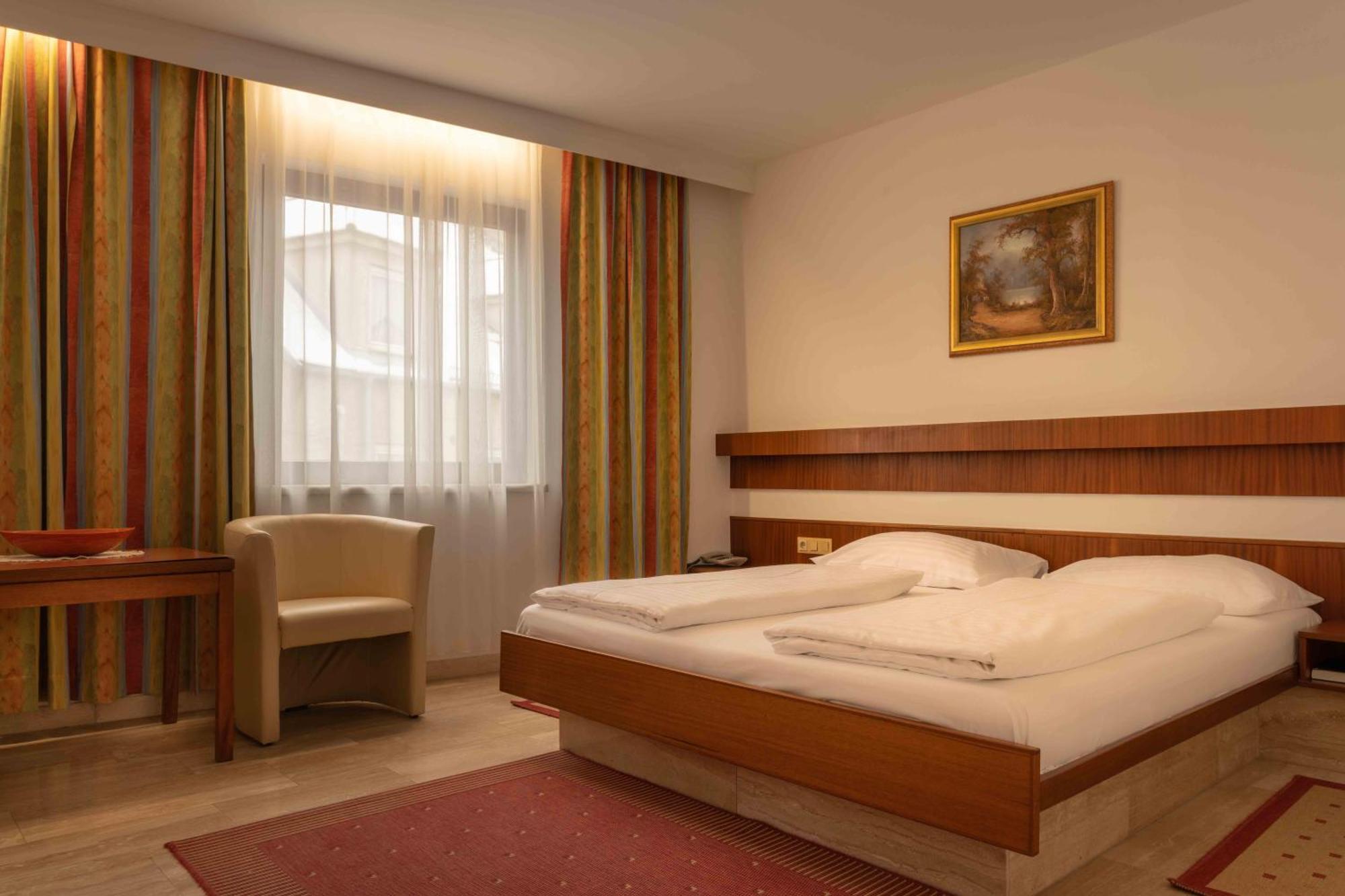 Hotel Anker Klosterneuburg Extérieur photo